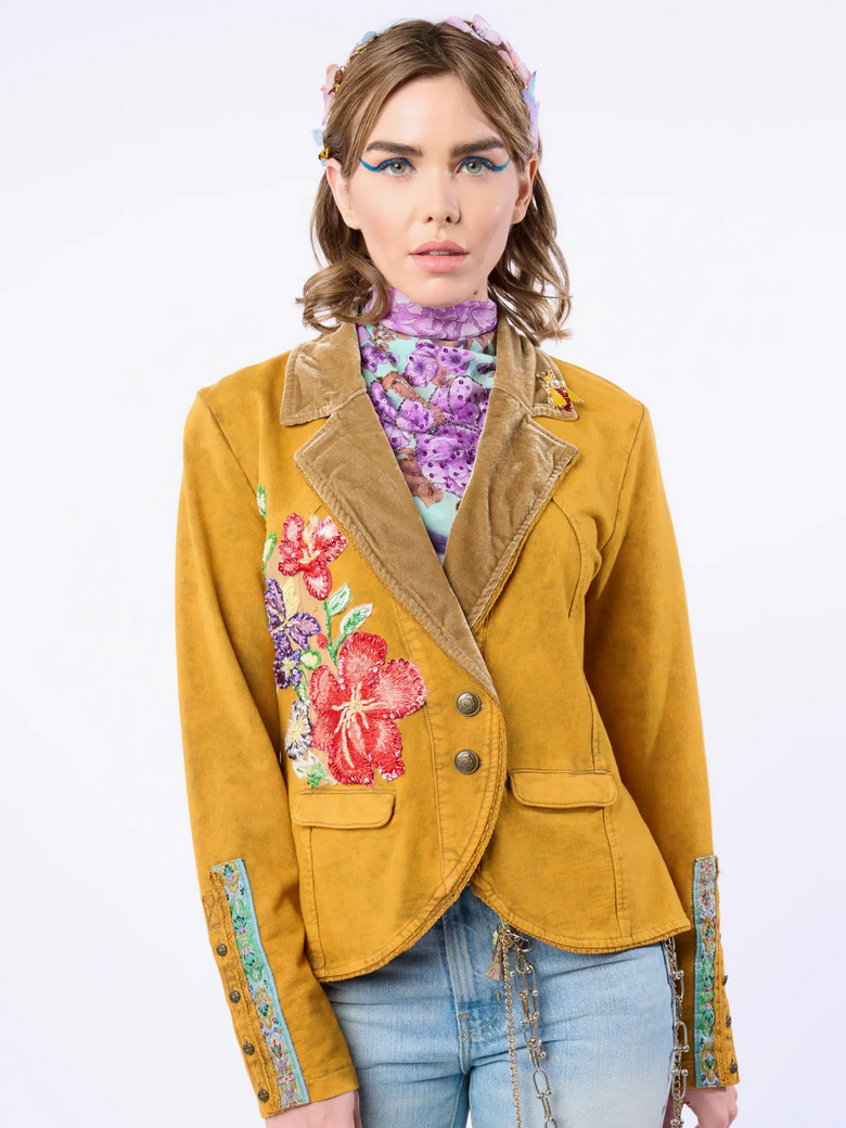 Aratta Jacket