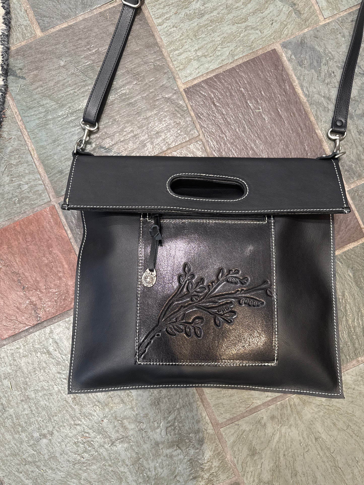 Simple Satchel