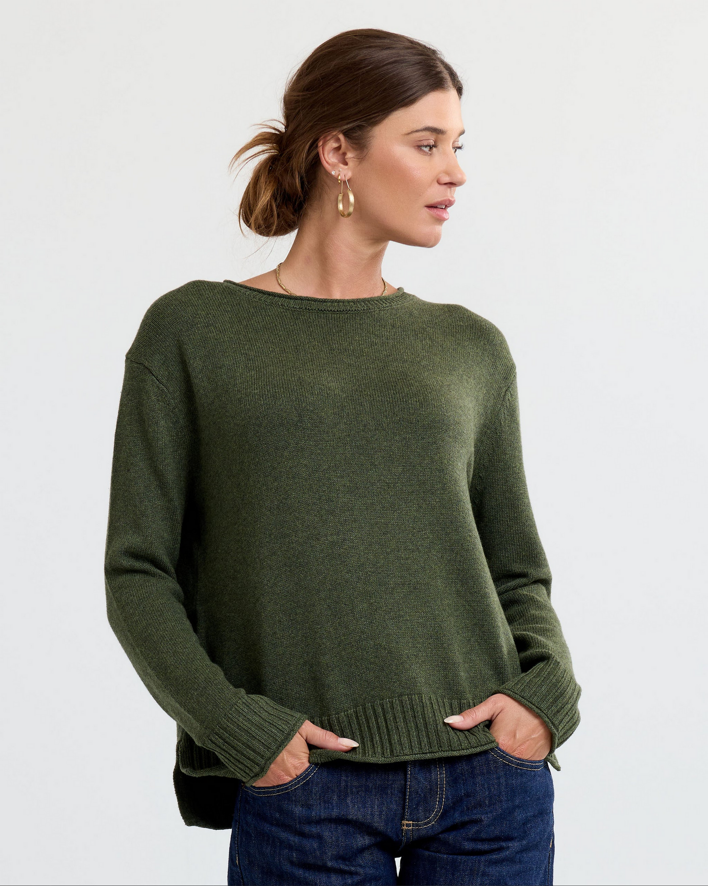 Pura Sweaters and Accesories
