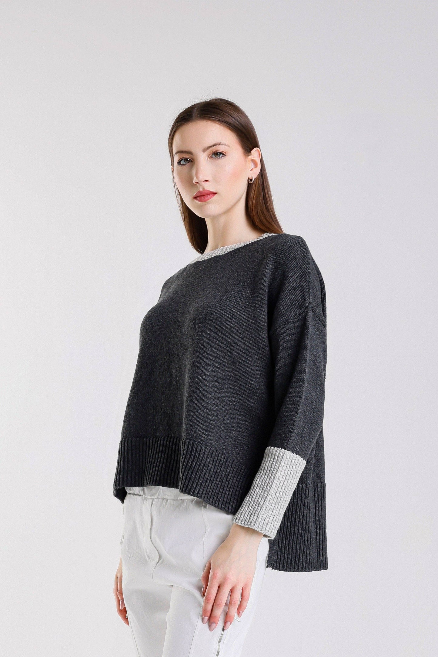 Lisbeth Contrast Neck Hi/Low Sweater