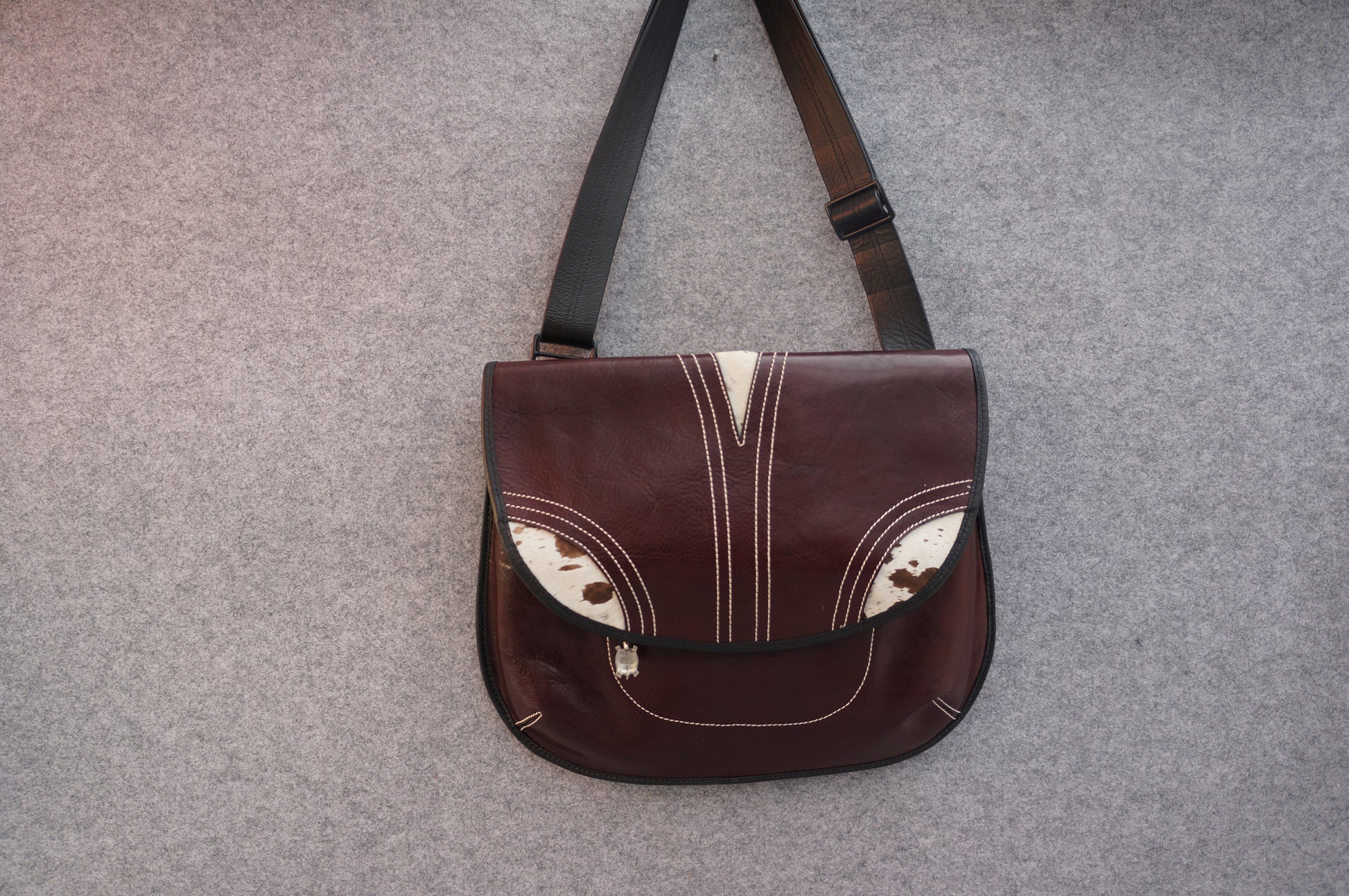 Gaudier Bag - Turtle Ridge Gallery