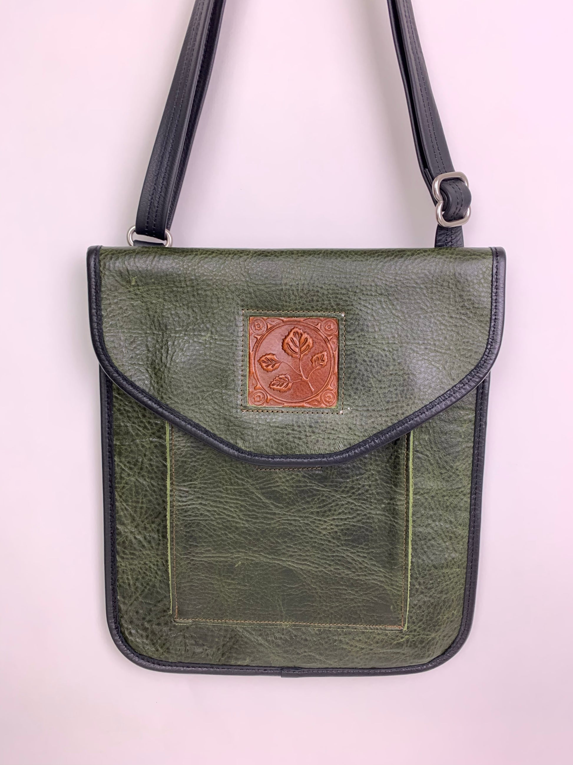 Flat Satchel - Turtle Ridge Gallery